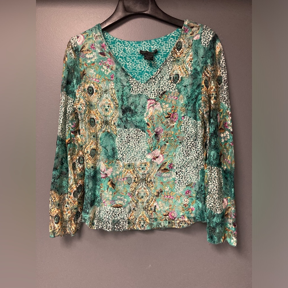 💛TODAY***$17***Vintage Tally Ho long sleeved shirt.